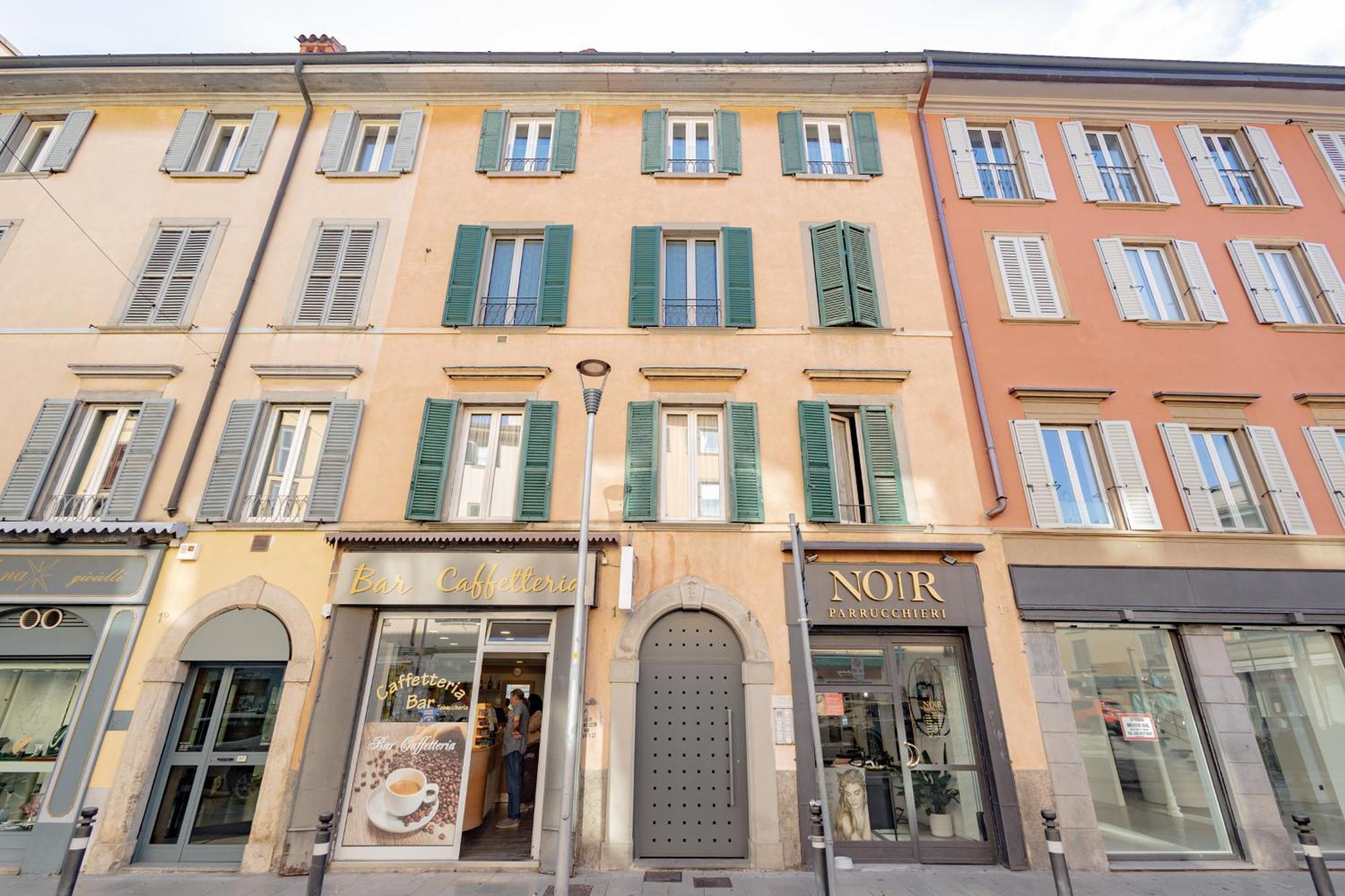 Appartamento Bergamo 24 Exteriör bild